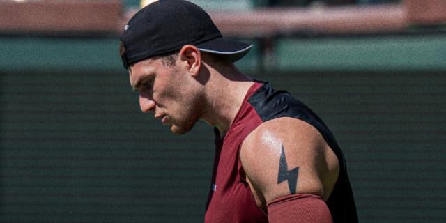 世界杯手机观看-卫冕冠军德雷珀击败德约，逆转进印第安维尔斯八强